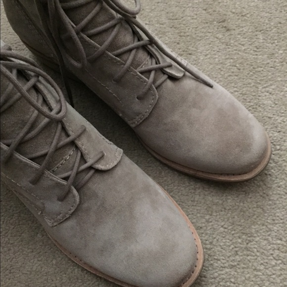 Dolce vita suede lace up bootie - Picture 6 of 7